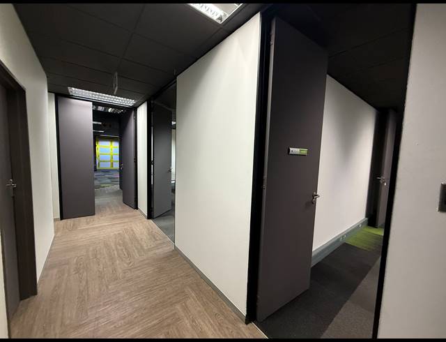 348M² OFFICE TO LET IN ROSEBANK